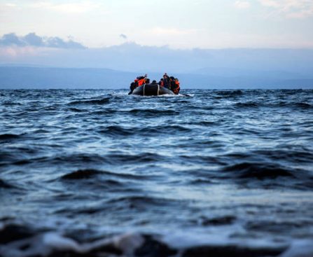 Δύο σοροί ανασύρονται από τη θάλασσα βόρεια της Σάμου μετά από ναυτικό ατύχημα με μετανάστες