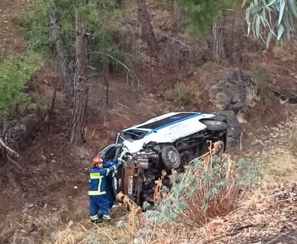 Ατύχημα με ασθενοφόρο στην Καισαριανή με τρεις τραυματίες