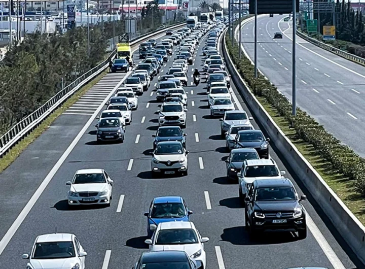 Επιστροφή Εκδρομέων και Κυκλοφοριακή Συμφόρηση στους Εθνικούς Αυτοκινητόδρομους