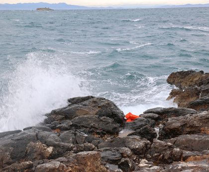 Προσφυγική Κρίση στη Θάλασσα με 75 Άτομα να Διασώζονται κοντά στη Γαύδο