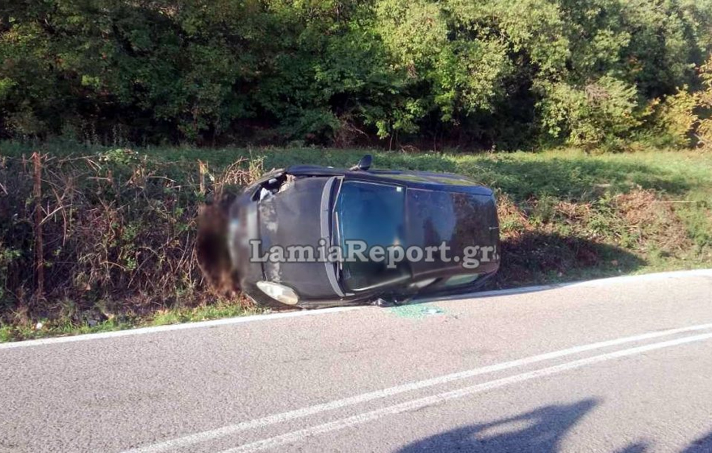 Τροχαίο ατύχημα στην εθνική οδό Λαμίας Καρπενησίου με εγκλωβισμό οδηγού