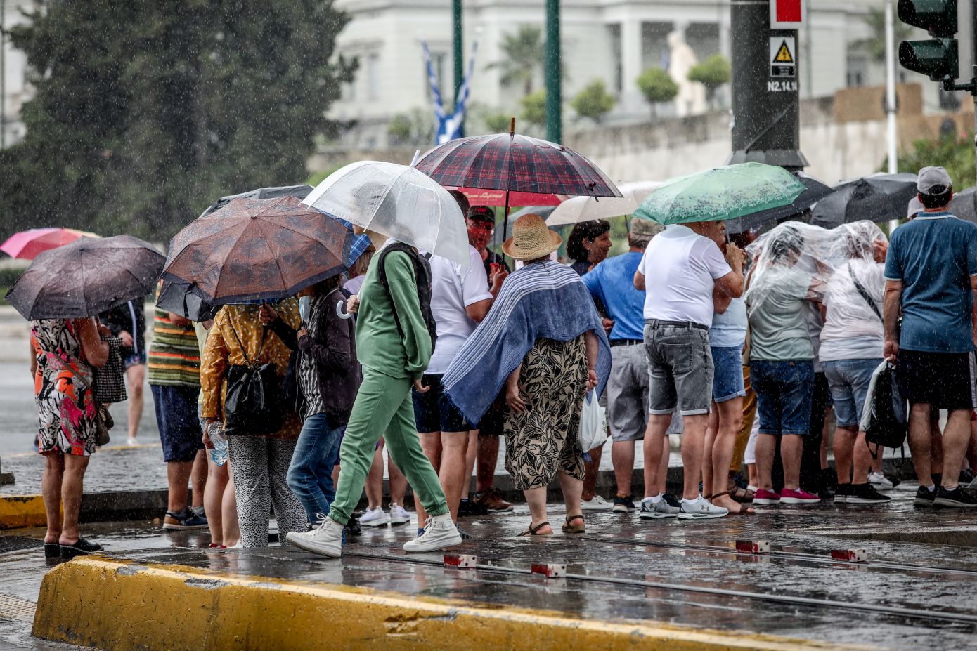 Αλλαγή Καιρού την Παρασκευή με Έκτακτο Δελτίο από την Εθνική Μετεωρολογική Υπηρεσία